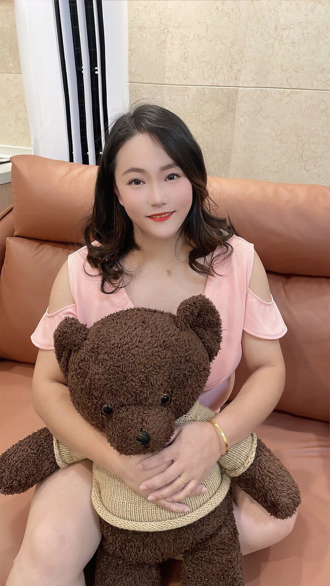 Liu Ying Ying rencontre des russes